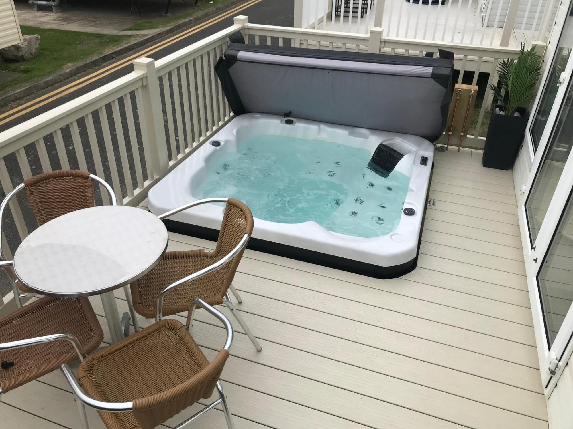 Hot Tub Accommodation North Wales Caravan Рил Экстерьер фото